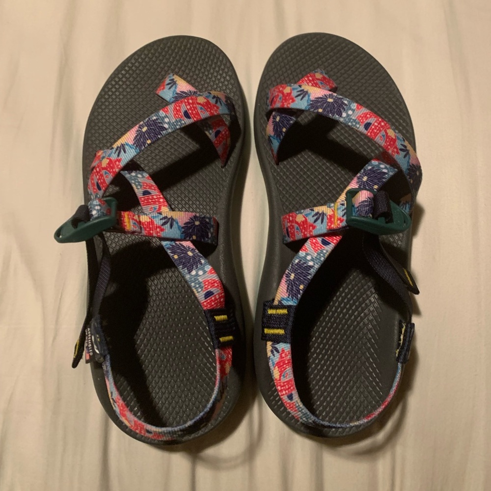 New/Never Worn Custom Z/2 Cloud Chacos - Men’s Size 11 Wide